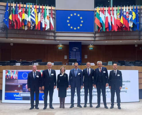 KUTSO YÖNETİM KURULU BAŞKANI ESİN GÜRAL ARGAT BRÜKSEL’DE TÜRKİYE İŞ DÜNYASINI TEMSİL ETTİ (11)